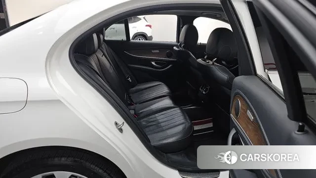 Mercedes-Benz E-Class W213 2020 Белый из Кореи, фото 3