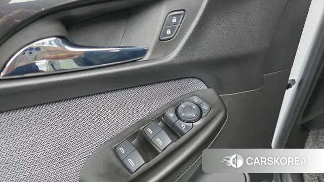 Chevrolet (GM Daewoo) The New Trail Blazer 2023 Белый из Кореи, фото 3