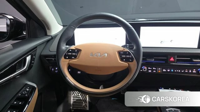 Kia EV6 2023 Черный из Кореи, фото 3
