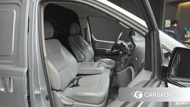 Hyundai The New Grand Starex 2019 Серебряный из Кореи, фото 3