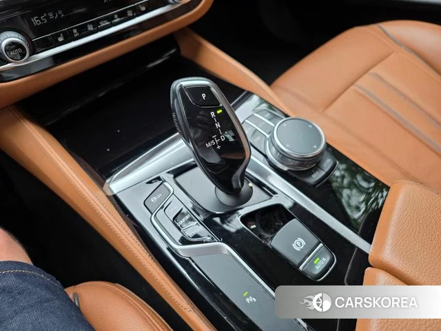 BMW 5 Series (G30) 2018 Синий из Кореи, фото 3