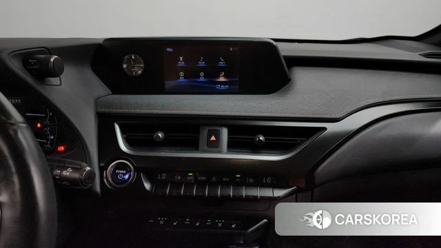 Lexus UX250h 2019 Песочный из Кореи, фото 3