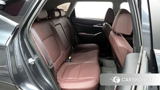 Kia Seltos 2021 Серый из Кореи, фото 3