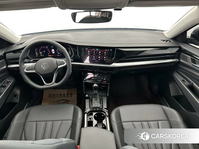 Volkswagen Passat 2025 Черный из Китая, фото 3