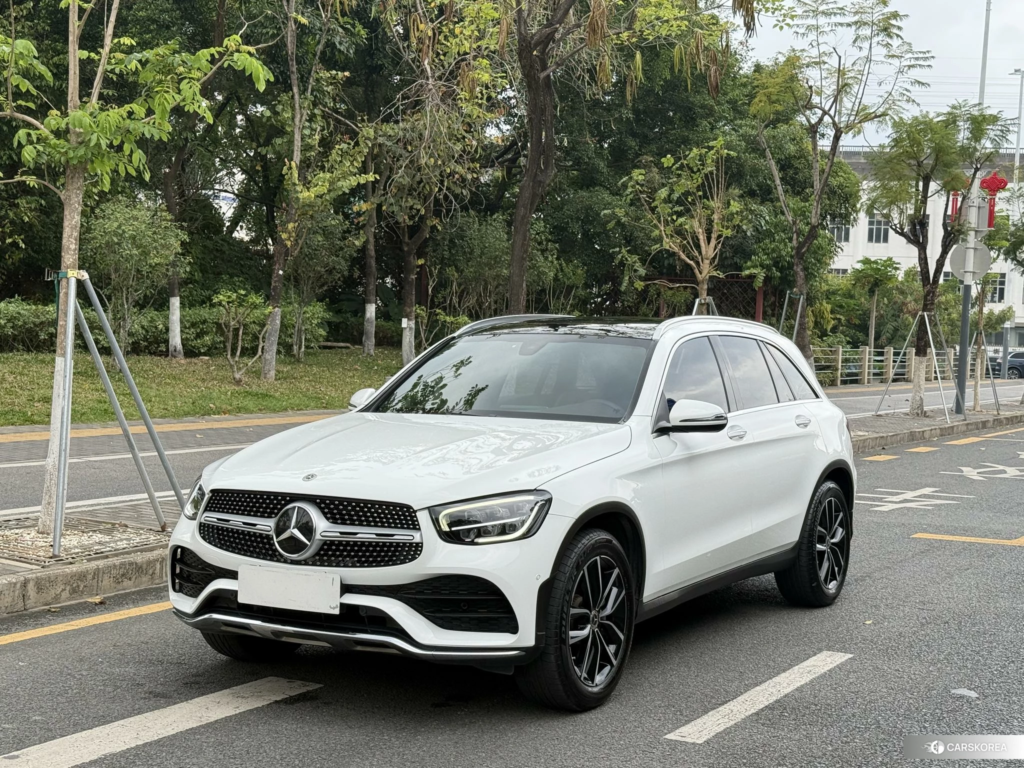 Mercedes-Benz GLC 2020 Белый из Китая, фото 3