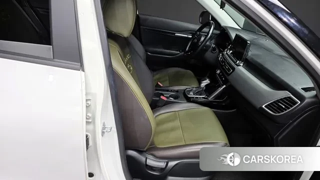 Kia Seltos 2021 Белый из Кореи, фото 3