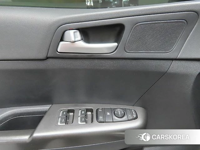 Kia Sportage The Bold 2021 Белый из Кореи, фото 3