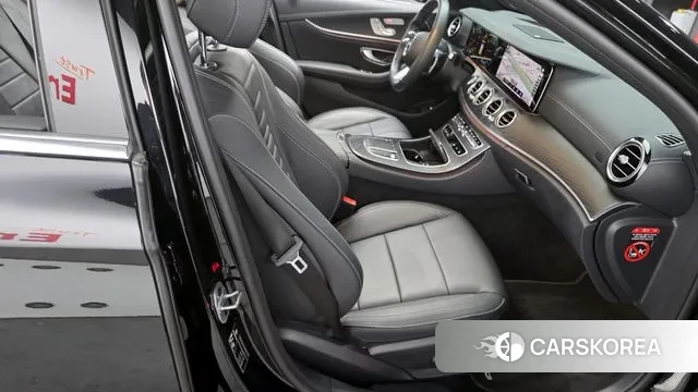 Mercedes-Benz E-Class W213 2020 Черный из Кореи, фото 3