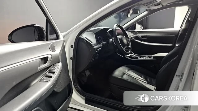 Hyundai Sonata (DN8) 2021 Белый из Кореи, фото 3