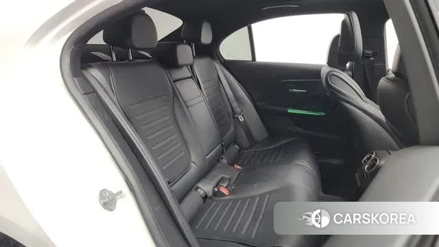 Mercedes-Benz C-Class W206 2022 Белый из Кореи, фото 3