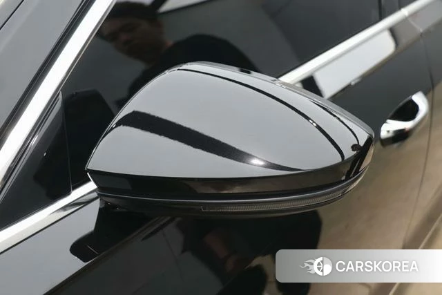 Audi A8 2022 Черный из Китая, фото 3