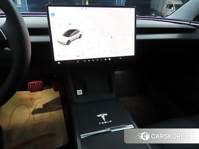 Tesla Model 3 2024 Белый из Кореи, фото 3
