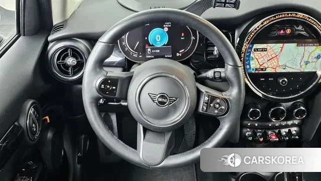 Mini Cooper 2024 Белый из Кореи, фото 3