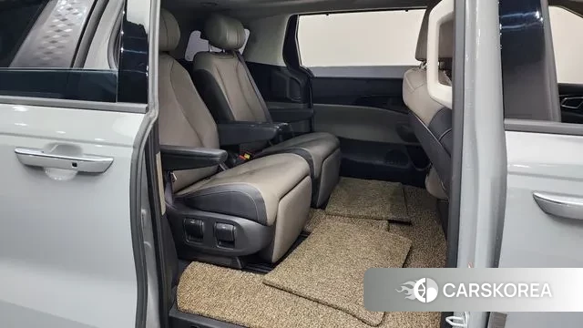 Kia The New Carnival 4th Generation 2024 Серый из Кореи, фото 3