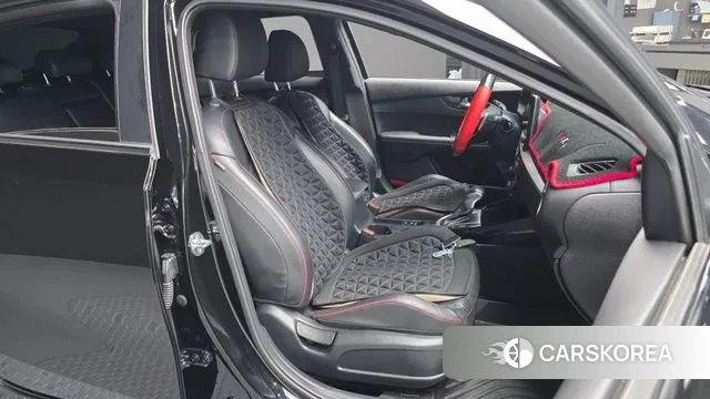 Kia The New K3 2nd generation 2022 Черный из Кореи, фото 3