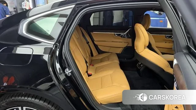 Volvo S90 2023 Черный из Кореи, фото 3