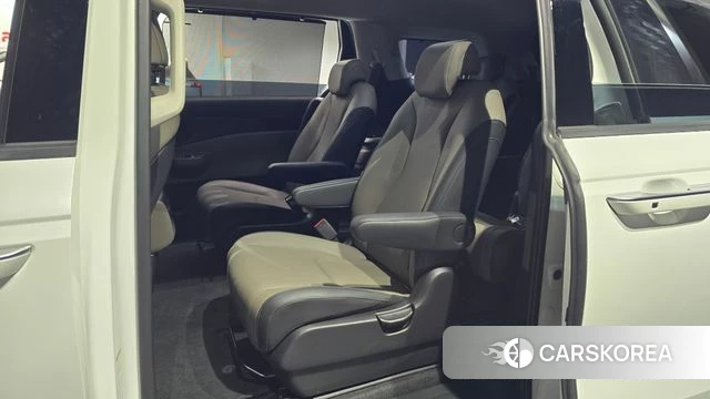 Kia The New Carnival 4th Generation 2025 Белый из Кореи, фото 3