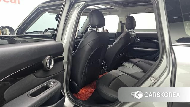 Mini Cooper Clubman 2024 Серебристо-серый из Кореи, фото 3