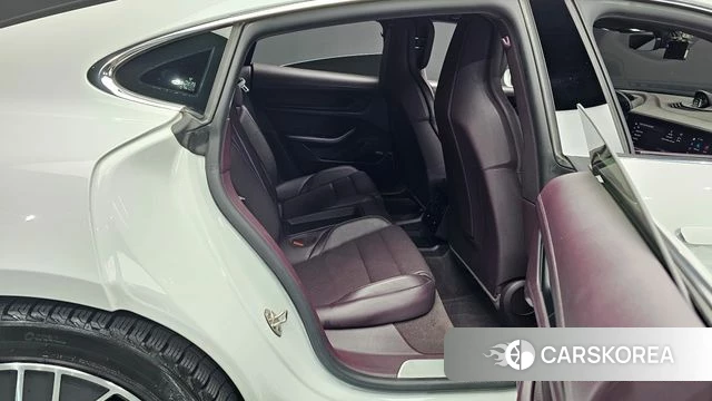 Porsche Taycan 2021 Белый из Кореи, фото 3