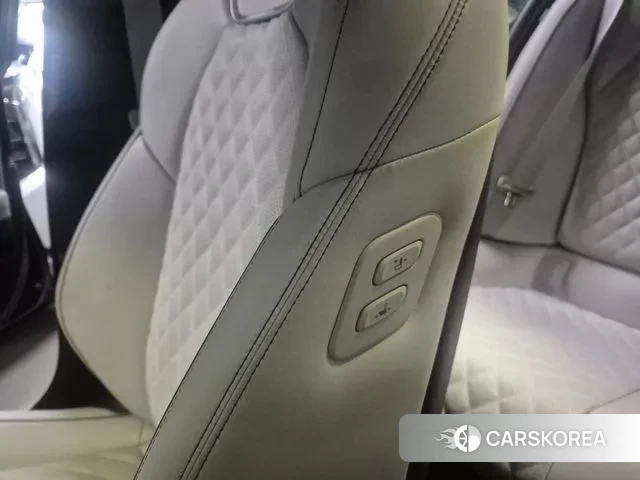 Genesis The New G70 2024 Черный из Кореи, фото 3