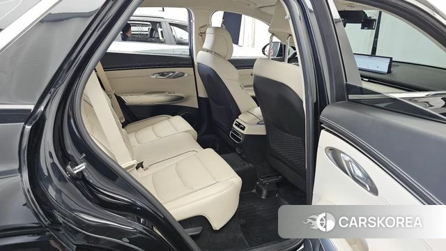 Genesis GV70 2022 Черный из Кореи, фото 3