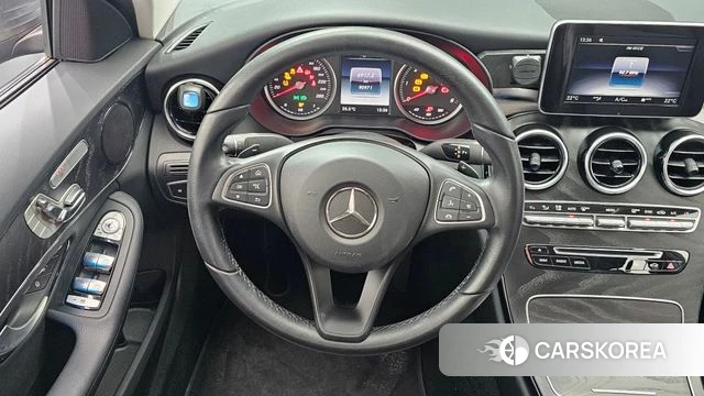 Mercedes-Benz C-Class W205 2018 Серый из Кореи, фото 2