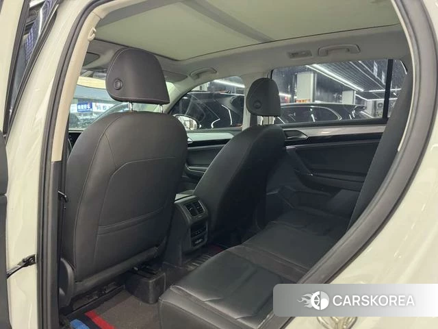 Volkswagen Tanyue 2021 Белый из Китая, фото 3