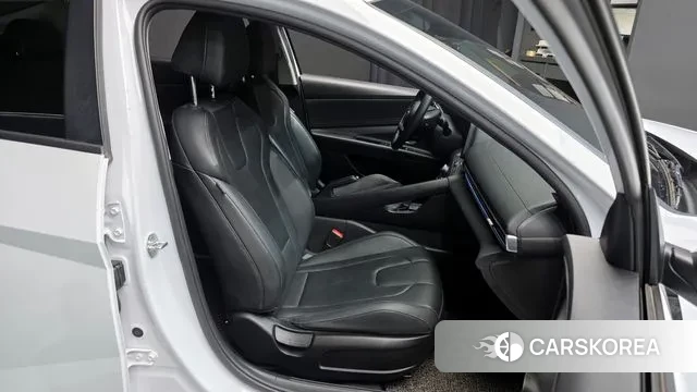 Hyundai Avante (CN7) 2021 Белый из Кореи, фото 3