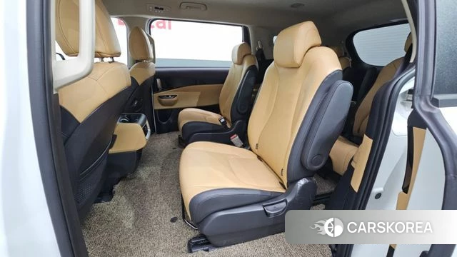 Kia Carnival 4th generation 2023 Белый из Кореи, фото 3
