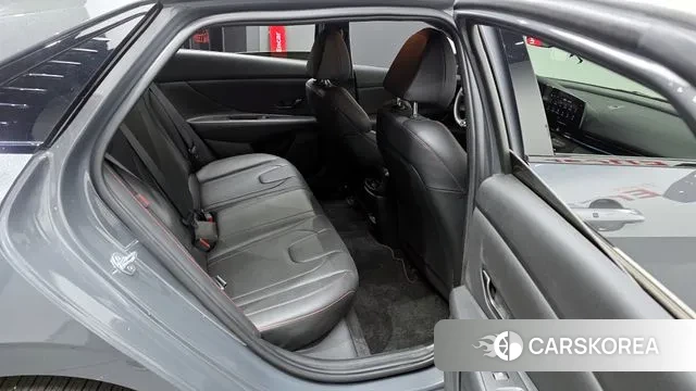 Hyundai The New Avante (CN7) 2024 Серый из Кореи, фото 3