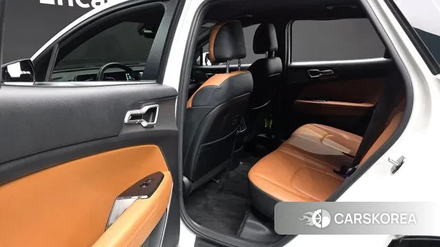 Kia Sportage 5th Generation 2022 Белый из Кореи, фото 3