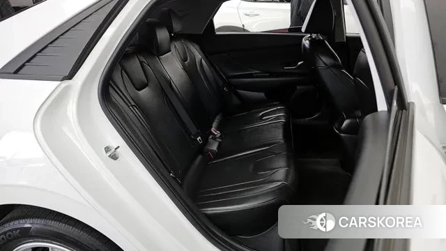 Hyundai Avante (CN7) 2022 Белый из Кореи, фото 3