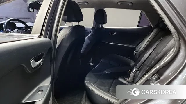 Kia Stonic 2019 Серый из Кореи, фото 3