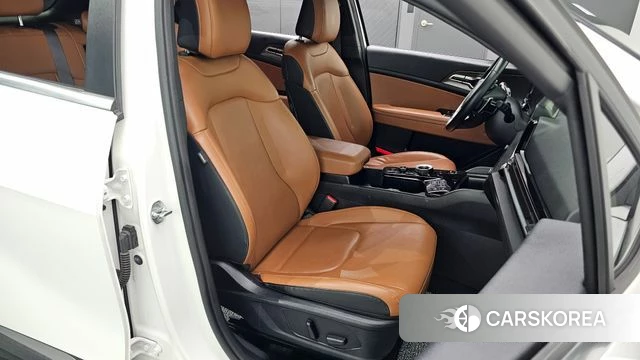 Kia Sportage 5th Generation 2021 Белый из Кореи, фото 3