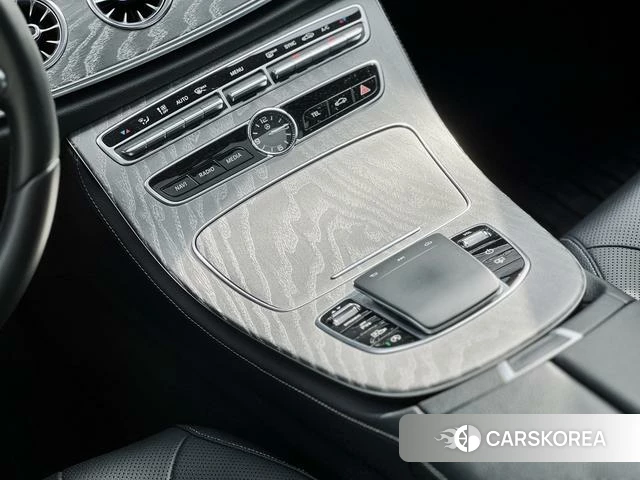 Mercedes-Benz CLS 2019 Белый из Китая, фото 3