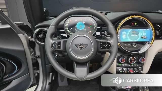 Mini Cooper S Convertible 2023 Серебряный из Кореи, фото 3