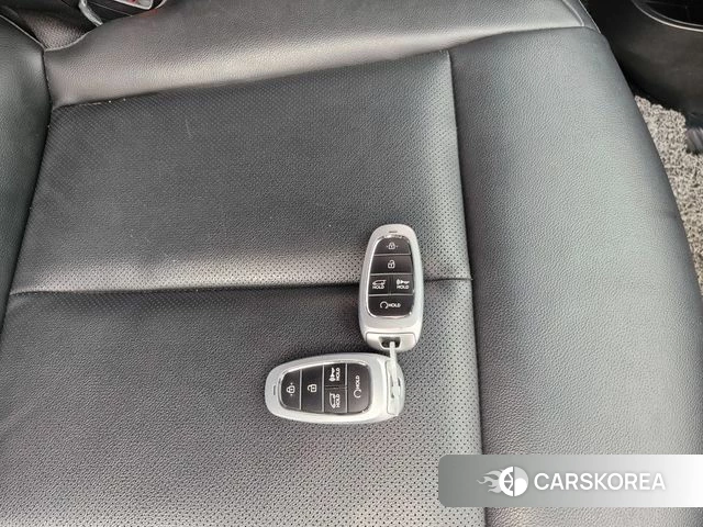 Hyundai Staria 2022 Черный из Кореи, фото 3