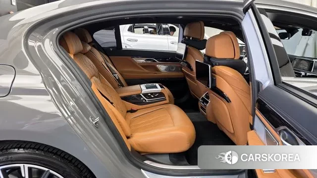 BMW 7 Series (G11) 2022 Серый из Кореи, фото 3