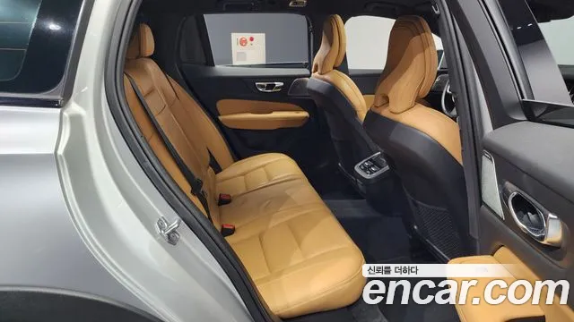 Volvo V60 Cross-Country 2nd Generation 2020 Серебристо-серый из Кореи, фото 3