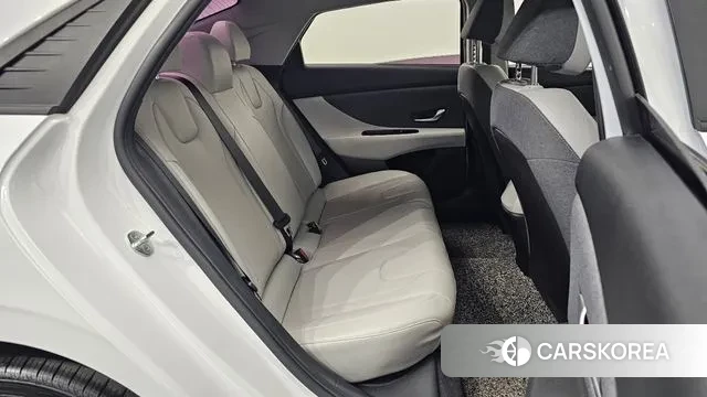 Hyundai Avante (CN7) 2021 Белый из Кореи, фото 3