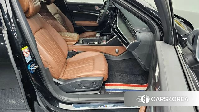 Audi A6 (C8) 2021 Черный из Кореи, фото 3