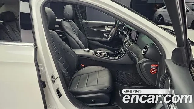 Mercedes-Benz E-Class W213 2020 Белый из Кореи, фото 3