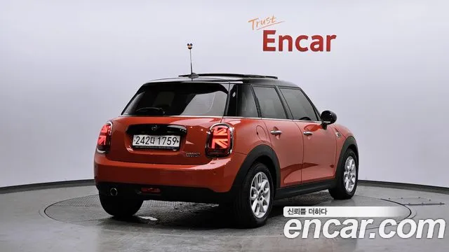 Mini Cooper 2019 Оранжевый из Кореи, фото 3