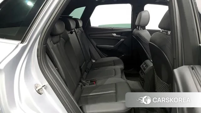 Audi Q5 (FY) 2023 Серебряный из Кореи, фото 3