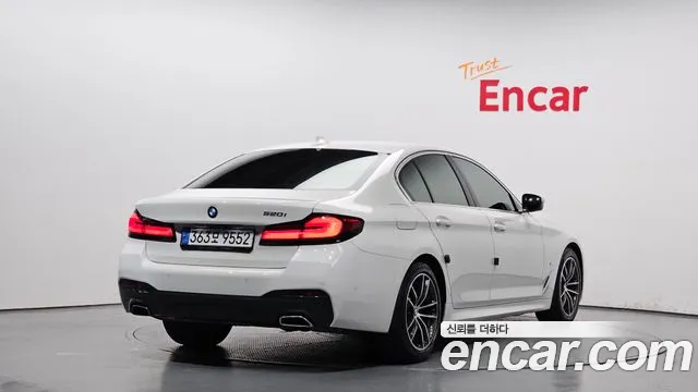 BMW 5 Series (G30) 2021 Белый из Кореи, фото 3