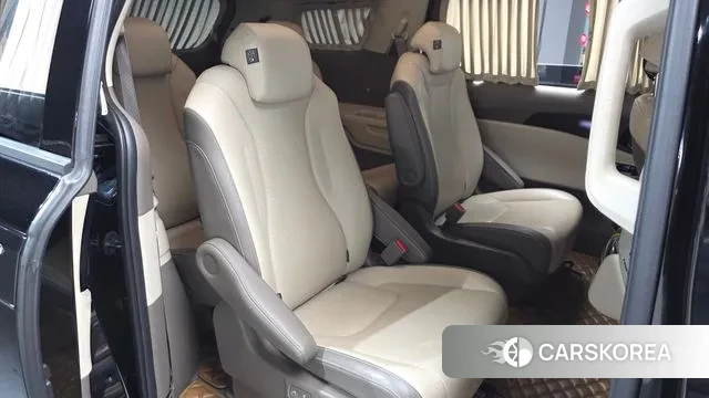 Kia Carnival 4th generation 2022 Черный из Кореи, фото 3