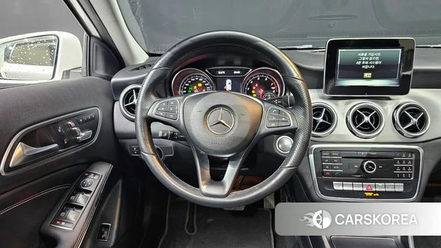 Mercedes-Benz GLA-Class X156 2018 Белый из Кореи, фото 3