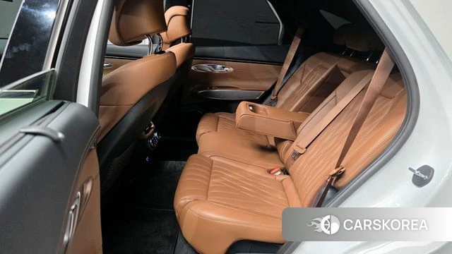 Genesis GV70 2023 Белый из Кореи, фото 3