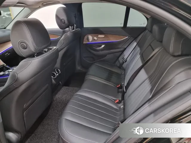 Mercedes-Benz E-Class W213 2019 Черный из Кореи, фото 3