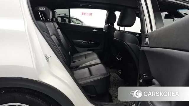 Kia Sportage The Bold 2018 Белый из Кореи, фото 3